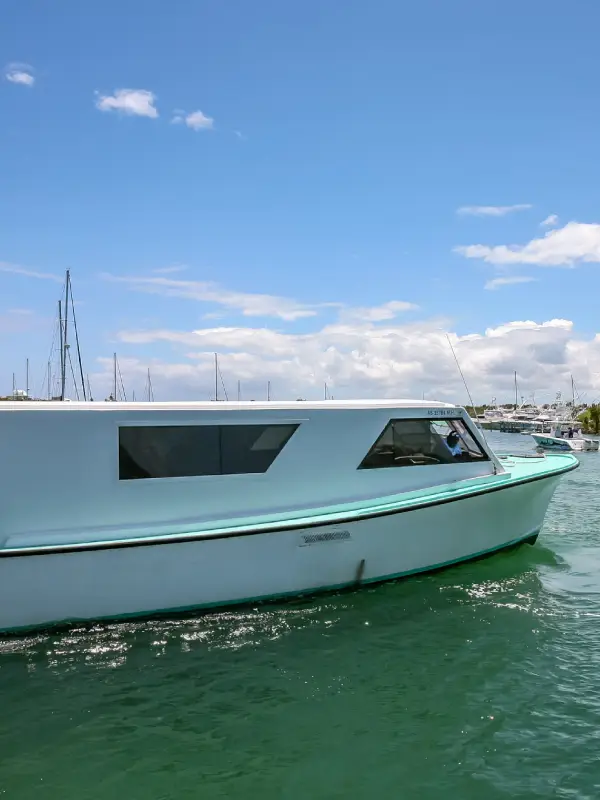 Boating around Abaco